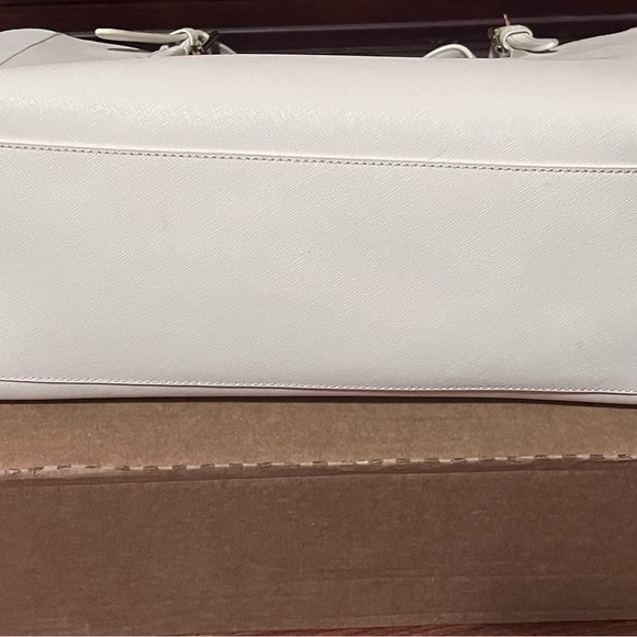 Tory Burch purse - Picture 3 of 13